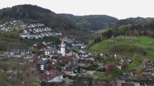 Dieses Bild zeigt eine Webcam-Aufnahme von Ottenhöfen, aufgenommen am Freitag, den 17.04.2026 um 06:50 Uhr