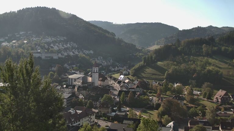 Dieses Bild zeigt eine Webcam-Aufnahme von Ottenhöfen, aufgenommen am Montag, den 05.10.2026 um 10:20 Uhr