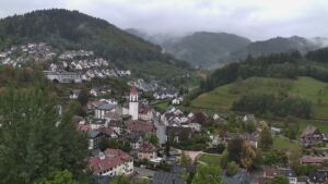 Dieses Bild zeigt eine Webcam-Aufnahme von Ottenhöfen, aufgenommen am Samstag, den 17.10.2026 um 17:20 Uhr