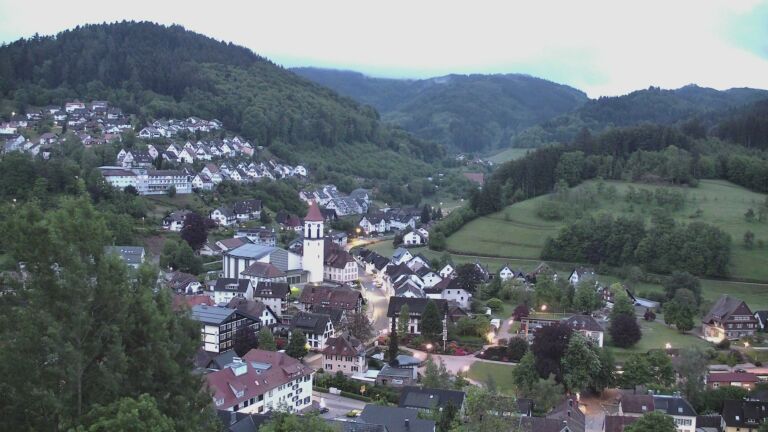 Dieses Bild zeigt eine Webcam-Aufnahme von Ottenhöfen, aufgenommen am Montag, den 11.05.2026 um 05:30 Uhr