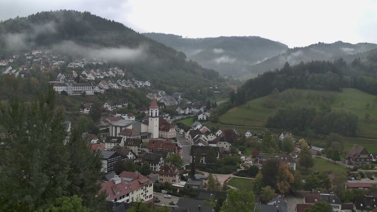Dieses Bild zeigt eine Webcam-Aufnahme von Ottenhöfen, aufgenommen am Montag, den 19.10.2026 um 09:10 Uhr