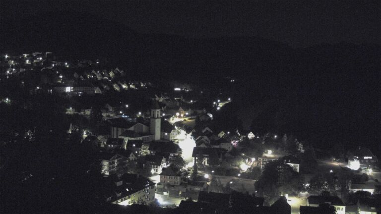 Dieses Bild zeigt eine Webcam-Aufnahme von Ottenhöfen, aufgenommen am Sonntag, den 16.08.2026 um 00:30 Uhr
