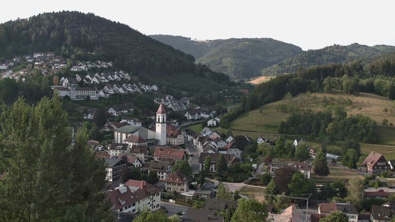 Dieses Bild zeigt eine Webcam-Aufnahme von Ottenhöfen, aufgenommen am Donnerstag, den 16.07.2026 um 07:40 Uhr
