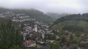 Dieses Bild zeigt eine Webcam-Aufnahme von Ottenhöfen, aufgenommen am Samstag, den 17.10.2026 um 10:00 Uhr