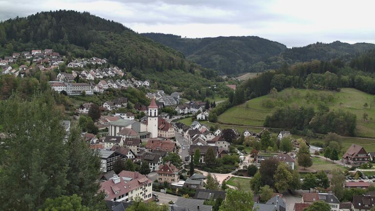 Dieses Bild zeigt eine Webcam-Aufnahme von Ottenhöfen, aufgenommen am Donnerstag, den 24.09.2026 um 10:50 Uhr