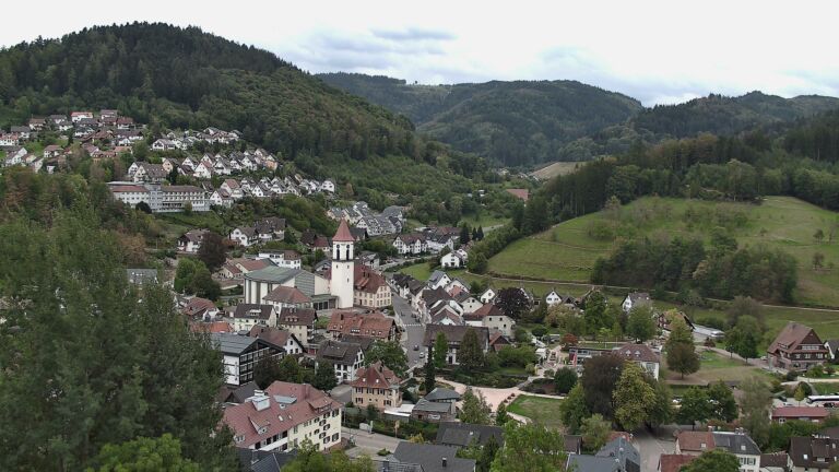 Dieses Bild zeigt eine Webcam-Aufnahme von Ottenhöfen, aufgenommen am Donnerstag, den 24.09.2026 um 15:20 Uhr