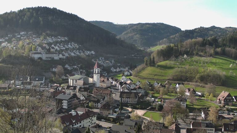 Dieses Bild zeigt eine Webcam-Aufnahme von Ottenhöfen, aufgenommen am Donnerstag, den 09.04.2026 um 09:10 Uhr