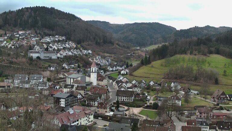 Dieses Bild zeigt eine Webcam-Aufnahme von Ottenhöfen, aufgenommen am Sonntag, den 01.03.2026 um 08:40 Uhr