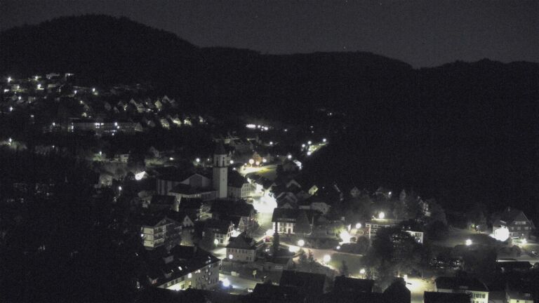 Dieses Bild zeigt eine Webcam-Aufnahme von Ottenhöfen, aufgenommen am Donnerstag, den 30.04.2026 um 04:30 Uhr