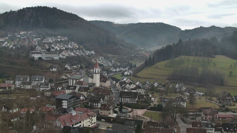 Dieses Bild zeigt eine Webcam-Aufnahme von Ottenhöfen, aufgenommen am Sonntag, den 01.02.2026 um 10:30 Uhr