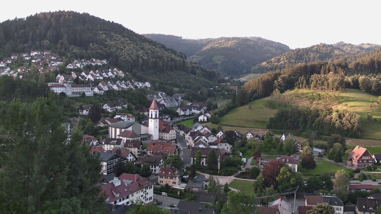 Dieses Bild zeigt eine Webcam-Aufnahme von Ottenhöfen, aufgenommen am Mittwoch, den 24.06.2026 um 06:20 Uhr