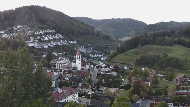 Dieses Bild zeigt eine Webcam-Aufnahme von Ottenhöfen, aufgenommen am Donnerstag, den 15.10.2026 um 07:50 Uhr