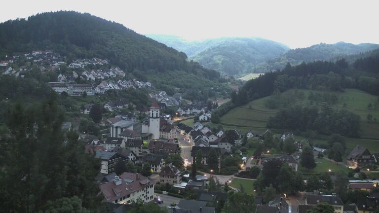 Dieses Bild zeigt eine Webcam-Aufnahme von Ottenhöfen, aufgenommen am Dienstag, den 09.06.2026 um 05:30 Uhr