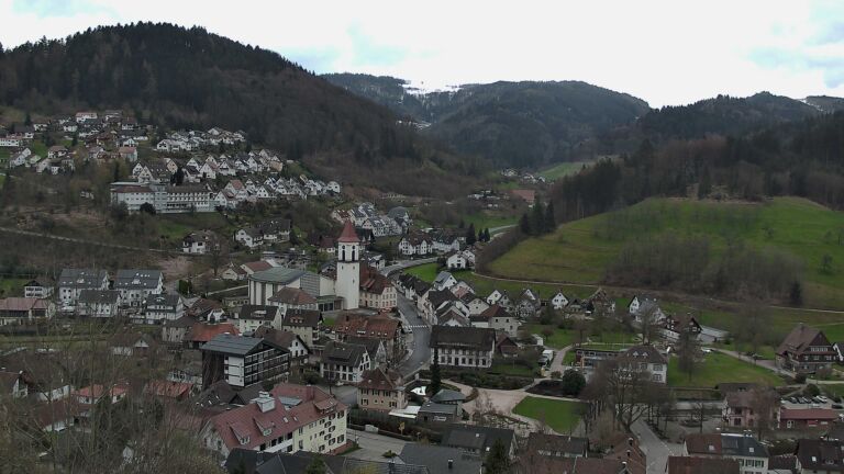 Dieses Bild zeigt eine Webcam-Aufnahme von Ottenhöfen, aufgenommen am Sonntag, den 29.03.2026 um 16:00 Uhr