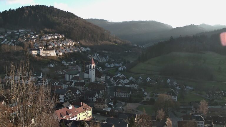 Dieses Bild zeigt eine Webcam-Aufnahme von Ottenhöfen, aufgenommen am Donnerstag, den 25.12.2025 um 15:20 Uhr