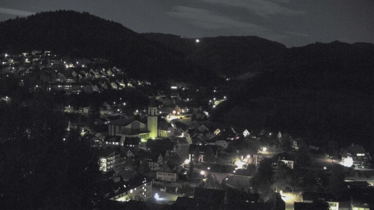 Dieses Bild zeigt eine Webcam-Aufnahme von Ottenhöfen, aufgenommen am Sonntag, den 27.09.2026 um 22:30 Uhr