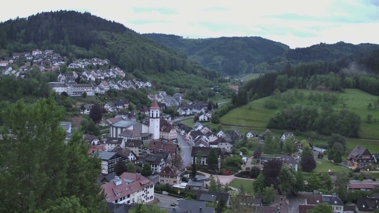 Dieses Bild zeigt eine Webcam-Aufnahme von Ottenhöfen, aufgenommen am Dienstag, den 05.05.2026 um 20:50 Uhr