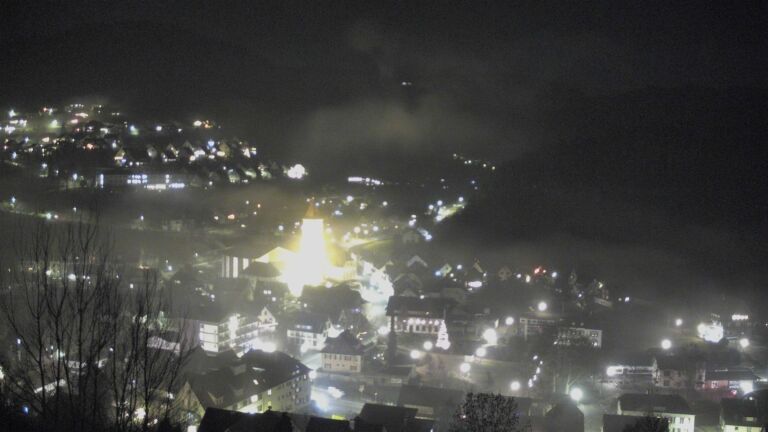 Dieses Bild zeigt eine Webcam-Aufnahme von Ottenhöfen, aufgenommen am Sonntag, den 21.12.2025 um 18:00 Uhr