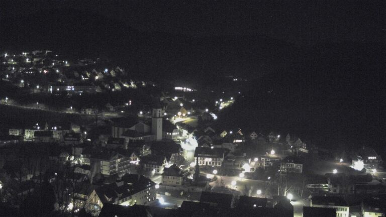 Dieses Bild zeigt eine Webcam-Aufnahme von Ottenhöfen, aufgenommen am Freitag, den 26.12.2025 um 00:30 Uhr