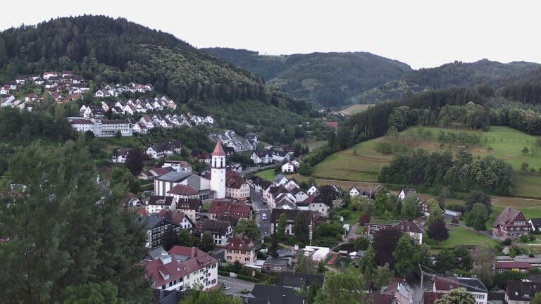 Dieses Bild zeigt eine Webcam-Aufnahme von Ottenhöfen, aufgenommen am Samstag, den 20.06.2026 um 05:30 Uhr