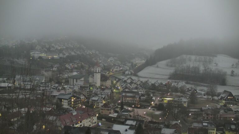 Dieses Bild zeigt eine Webcam-Aufnahme von Ottenhöfen, aufgenommen am Montag, den 29.12.2025 um 17:00 Uhr