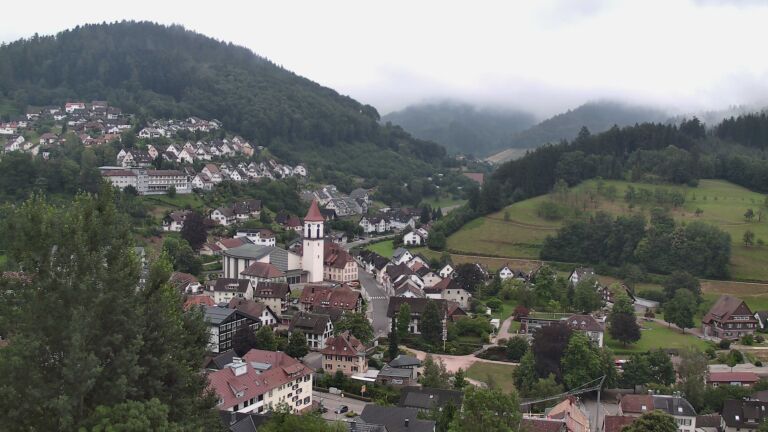 Dieses Bild zeigt eine Webcam-Aufnahme von Ottenhöfen, aufgenommen am Mittwoch, den 01.07.2026 um 05:50 Uhr