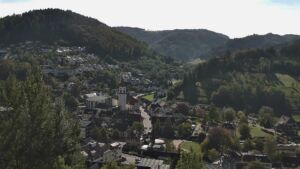 Dieses Bild zeigt eine Webcam-Aufnahme von Ottenhöfen, aufgenommen am Donnerstag, den 15.10.2026 um 12:30 Uhr