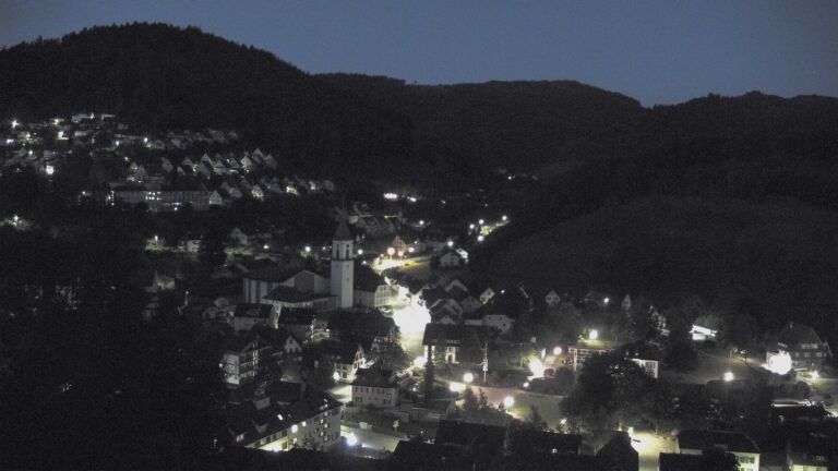Dieses Bild zeigt eine Webcam-Aufnahme von Ottenhöfen, aufgenommen am Freitag, den 22.05.2026 um 04:30 Uhr