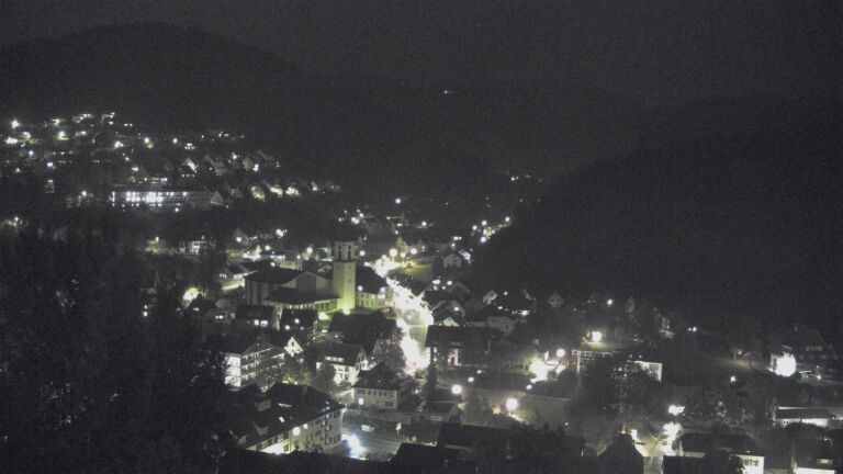Dieses Bild zeigt eine Webcam-Aufnahme von Ottenhöfen, aufgenommen am Samstag, den 24.10.2026 um 20:00 Uhr