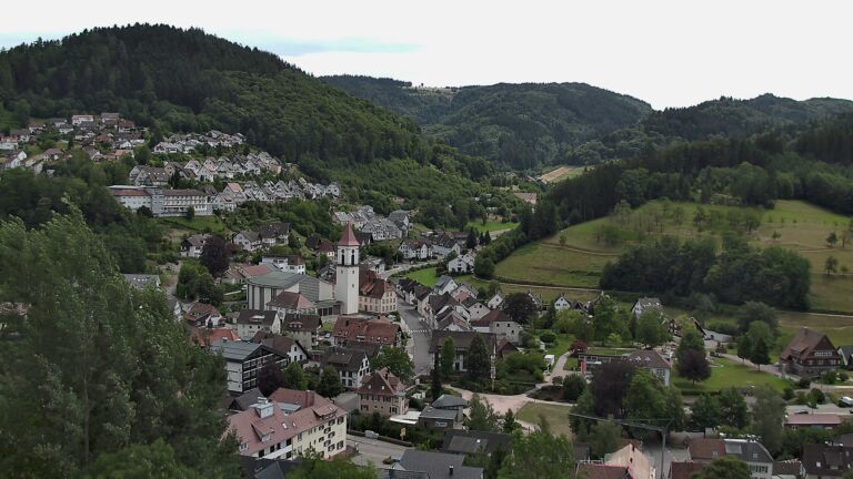 Dieses Bild zeigt eine Webcam-Aufnahme von Ottenhöfen, aufgenommen am Dienstag, den 07.07.2026 um 14:20 Uhr