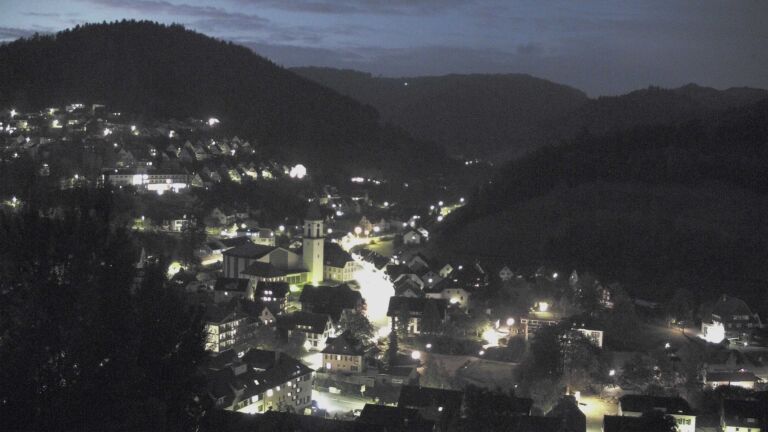 Dieses Bild zeigt eine Webcam-Aufnahme von Ottenhöfen, aufgenommen am Dienstag, den 20.10.2026 um 07:00 Uhr