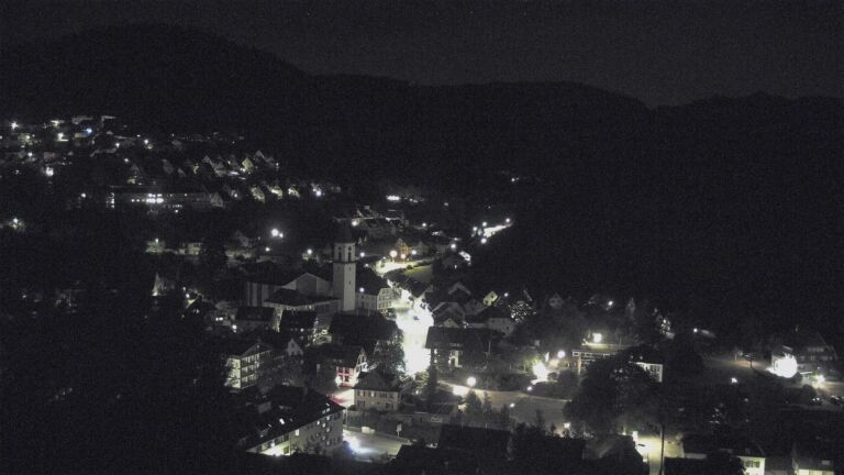 Dieses Bild zeigt eine Webcam-Aufnahme von Ottenhöfen, aufgenommen am Freitag, den 10.07.2026 um 23:30 Uhr
