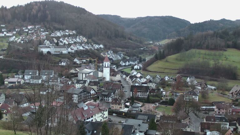 Dieses Bild zeigt eine Webcam-Aufnahme von Ottenhöfen, aufgenommen am Mittwoch, den 17.12.2025 um 08:10 Uhr