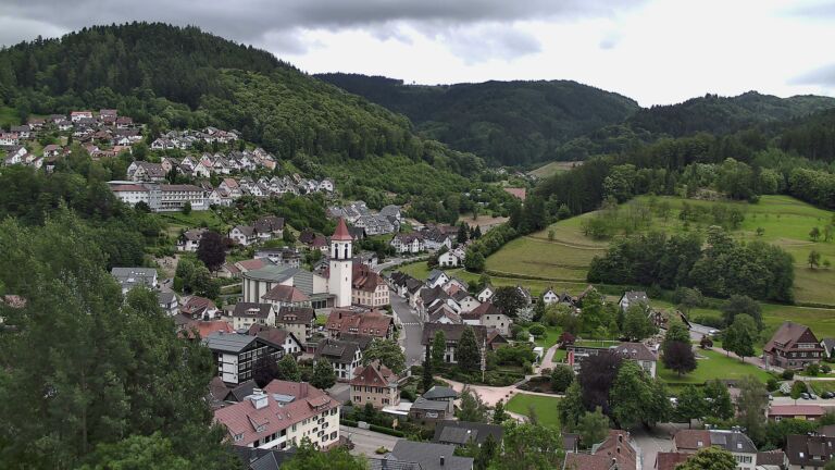 Dieses Bild zeigt eine Webcam-Aufnahme von Ottenhöfen, aufgenommen am Mittwoch, den 10.06.2026 um 14:50 Uhr