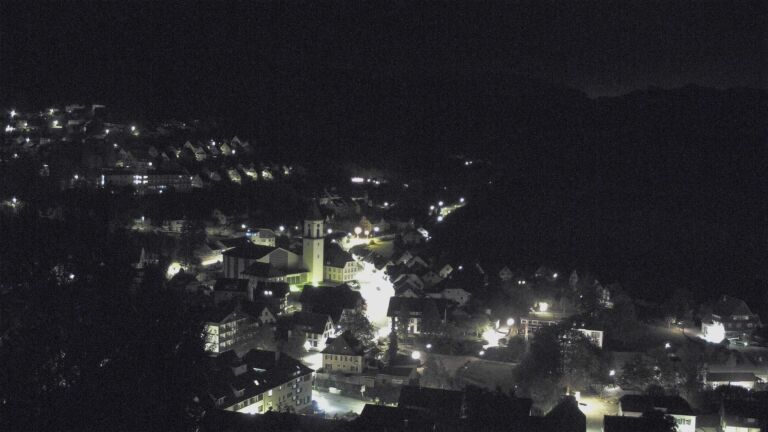 Dieses Bild zeigt eine Webcam-Aufnahme von Ottenhöfen, aufgenommen am Samstag, den 17.10.2026 um 06:00 Uhr