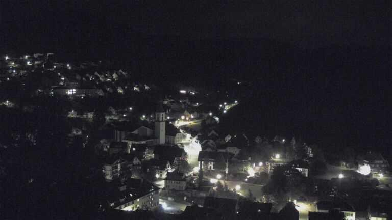 Dieses Bild zeigt eine Webcam-Aufnahme von Ottenhöfen, aufgenommen am Dienstag, den 19.05.2026 um 01:00 Uhr