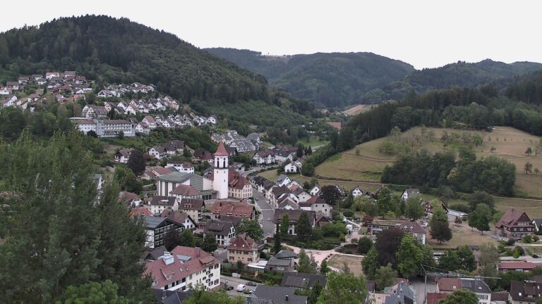 Dieses Bild zeigt eine Webcam-Aufnahme von Ottenhöfen, aufgenommen am Mittwoch, den 05.08.2026 um 06:40 Uhr