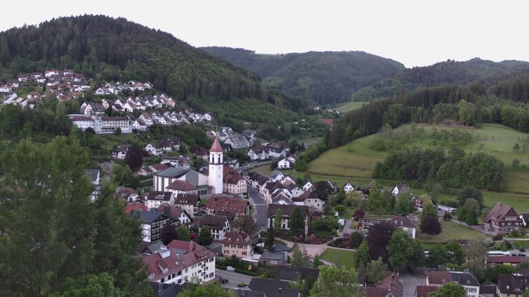Dieses Bild zeigt eine Webcam-Aufnahme von Ottenhöfen, aufgenommen am Freitag, den 22.05.2026 um 05:50 Uhr