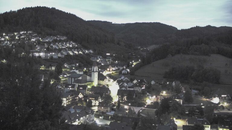 Dieses Bild zeigt eine Webcam-Aufnahme von Ottenhöfen, aufgenommen am Donnerstag, den 03.09.2026 um 20:40 Uhr