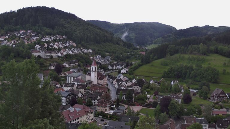 Dieses Bild zeigt eine Webcam-Aufnahme von Ottenhöfen, aufgenommen am Donnerstag, den 14.05.2026 um 19:40 Uhr