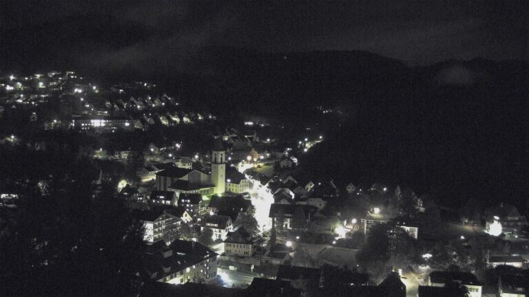 Dieses Bild zeigt eine Webcam-Aufnahme von Ottenhöfen, aufgenommen am Donnerstag, den 08.10.2026 um 20:40 Uhr