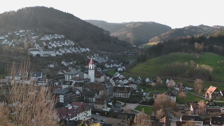 Dieses Bild zeigt eine Webcam-Aufnahme von Ottenhöfen, aufgenommen am Mittwoch, den 18.03.2026 um 07:40 Uhr