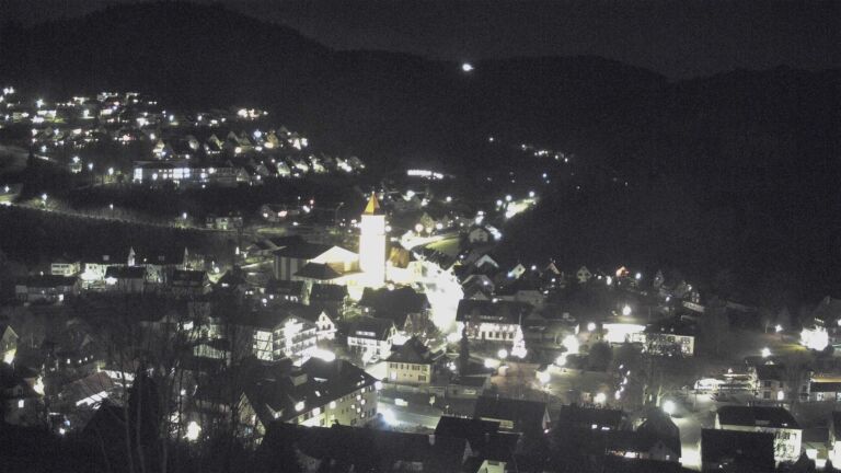 Dieses Bild zeigt eine Webcam-Aufnahme von Ottenhöfen, aufgenommen am Montag, den 15.12.2025 um 19:50 Uhr