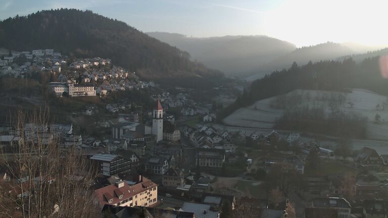 Dieses Bild zeigt eine Webcam-Aufnahme von Ottenhöfen, aufgenommen am Samstag, den 27.12.2025 um 15:20 Uhr