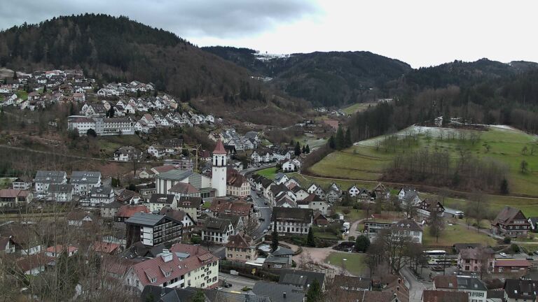 Dieses Bild zeigt eine Webcam-Aufnahme von Ottenhöfen, aufgenommen am Freitag, den 09.01.2026 um 14:40 Uhr