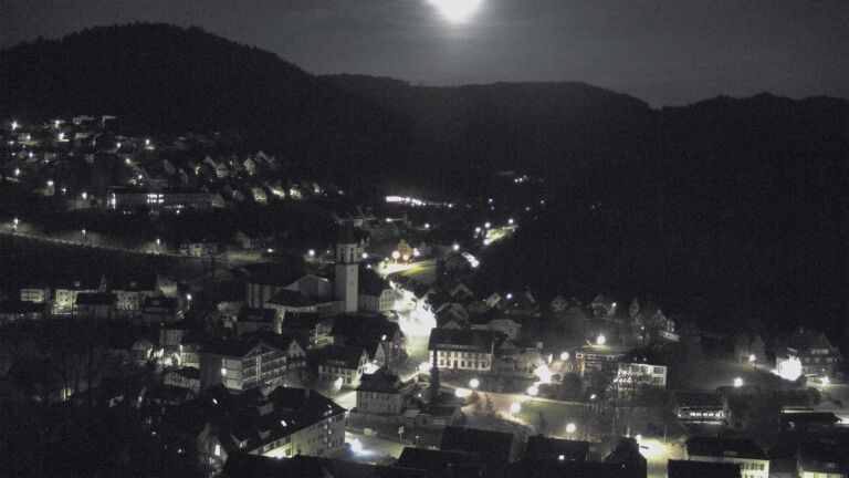 Dieses Bild zeigt eine Webcam-Aufnahme von Ottenhöfen, aufgenommen am Dienstag, den 07.04.2026 um 04:00 Uhr