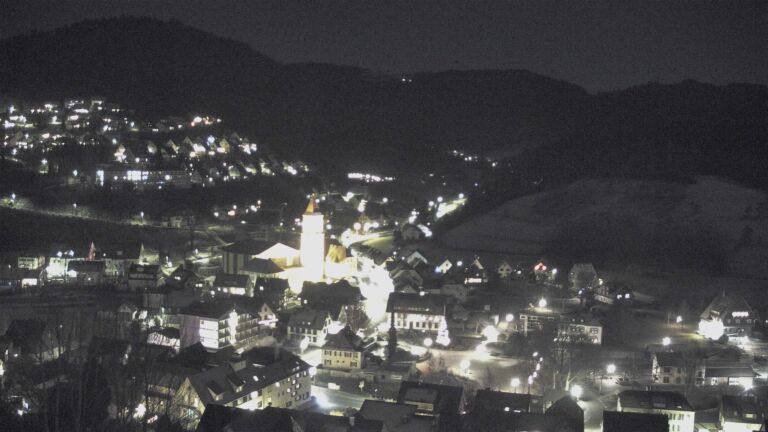 Dieses Bild zeigt eine Webcam-Aufnahme von Ottenhöfen, aufgenommen am Sonntag, den 28.12.2025 um 21:00 Uhr