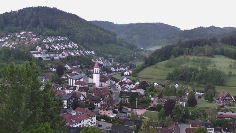 Dieses Bild zeigt eine Webcam-Aufnahme von Ottenhöfen, aufgenommen am Freitag, den 08.05.2026 um 06:10 Uhr
