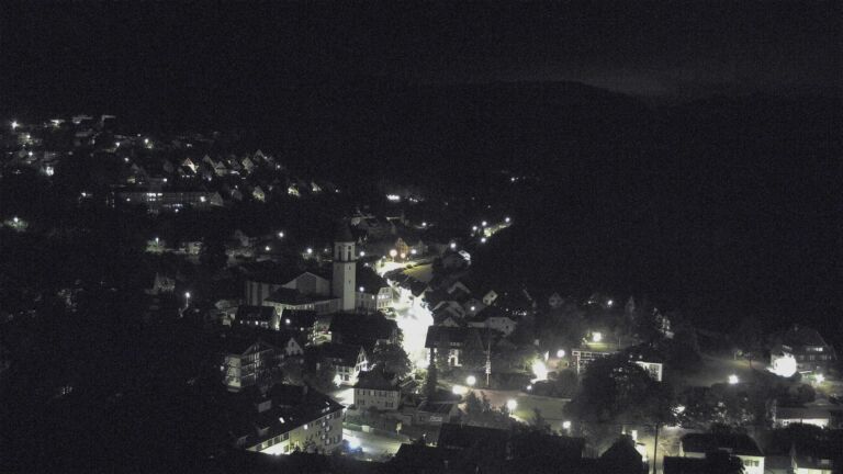 Dieses Bild zeigt eine Webcam-Aufnahme von Ottenhöfen, aufgenommen am Samstag, den 13.06.2026 um 00:00 Uhr
