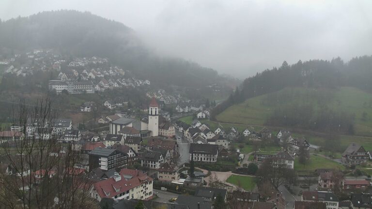 Dieses Bild zeigt eine Webcam-Aufnahme von Ottenhöfen, aufgenommen am Samstag, den 28.03.2026 um 16:20 Uhr